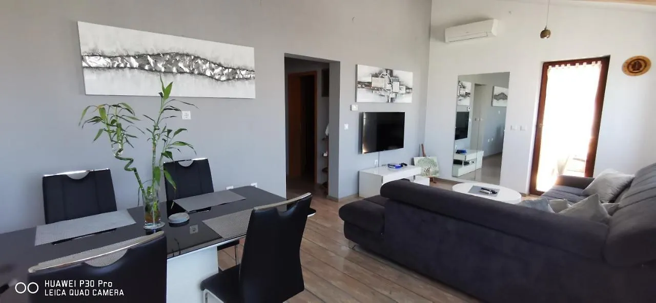 Apartment Brioni Sea,Garden,Poll View 2 Plus 2 80M2 Tiki Bar Peroj